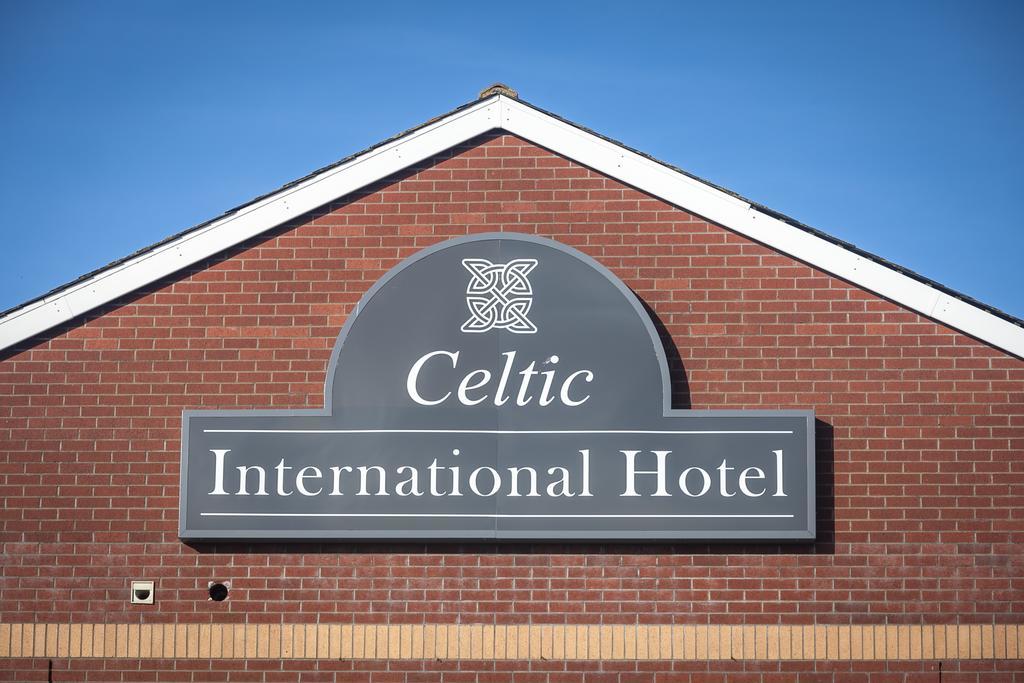 Celtic International Hotel Cardiff Airport Баррі Екстер'єр фото